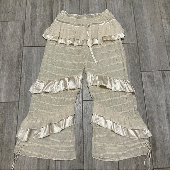 Free People Belle Ruffle Pants in Ivory - Picture 2 of 3